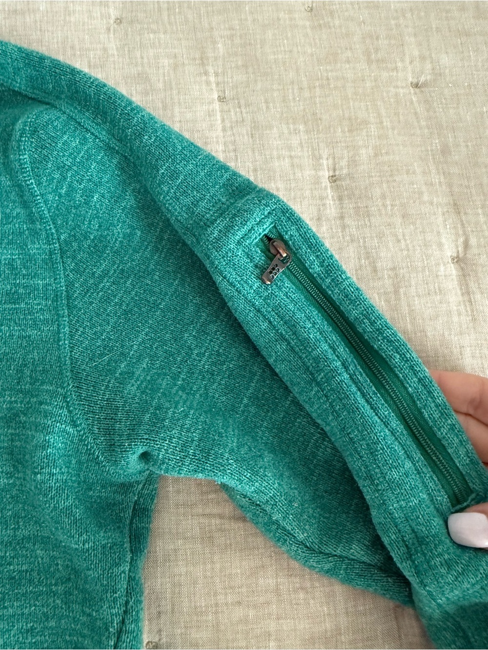 Patagonia Women’s 1/4 Zip Better Sweater in Emerald Green Size Large - Picture 3 of 10